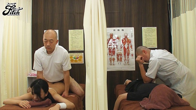 Hiếp dâm vợ tên khách hàng đang massage